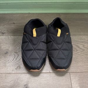 Teva ReEmber Slipper/Sneaker Black Size 9